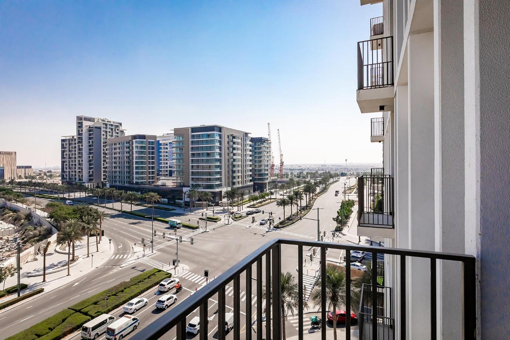 Deluxe 2br At Socio Hills Estate *